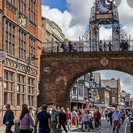 Spacious Duplex 2 Bed Apartment Central Location By Canal - Chester Uk Exteriör bild