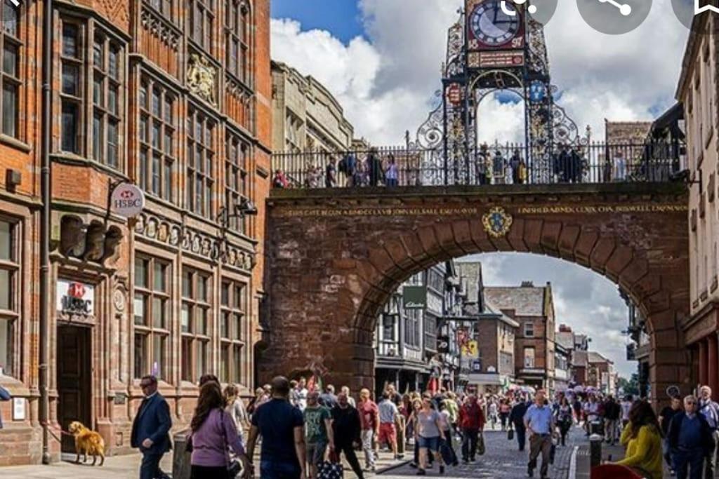 Spacious Duplex 2 Bed Apartment Central Location By Canal - Chester Uk Exteriör bild